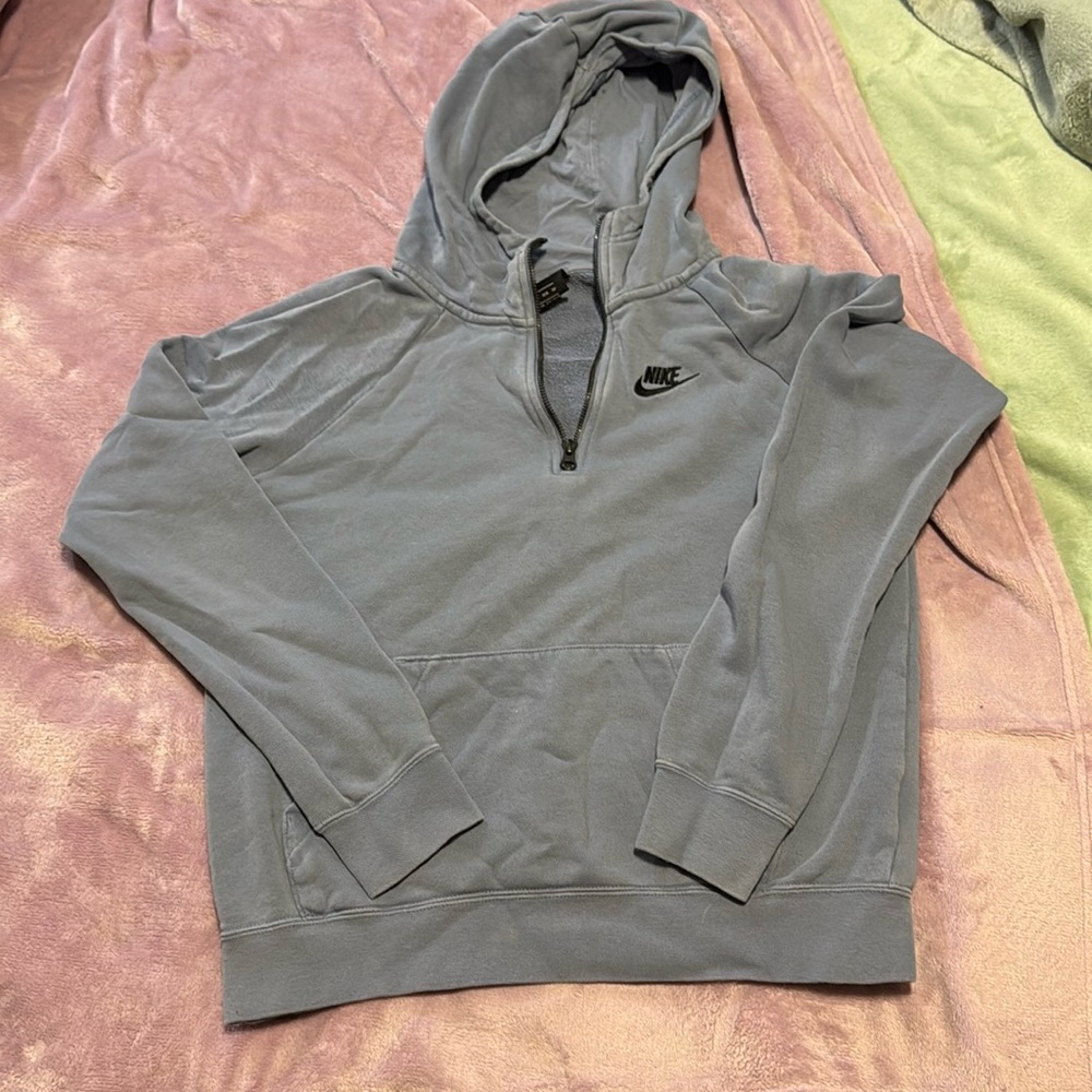 Nike sweatshirt